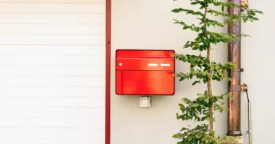 Briefkasten Rot 01